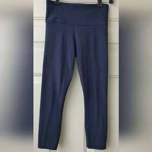 ATHLETA Navy Blue Capri leggings High Waisted Size XS